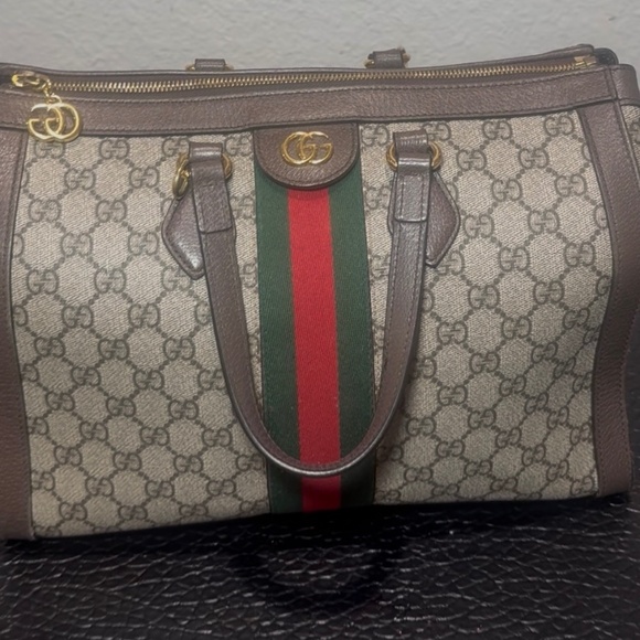 Gucci Handbags - used authentic Gucci women’s bag